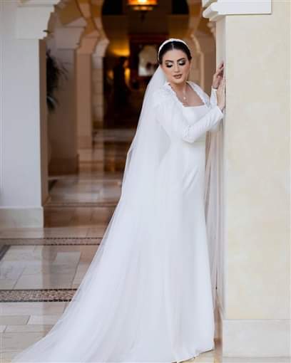 دانية الشافعي مذيعة Mbc 3 تلفت الأنظار في حفل زفافها 