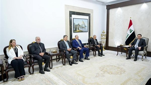 لهذا السبب.. وفد اتحاد المحامين العرب يلتقي رئيس الوزراء العراقي (صور)