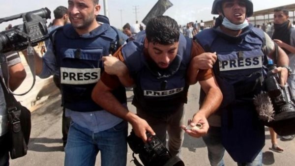 قتل وتهجير واستهداف.. السلامة المهنية والجسدية للصحفيين والإعلاميين في قطاع غزة