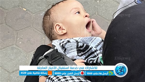 أصغر متضامن مع شهداء غزة من أمام نقابة الصحفيين المصريين