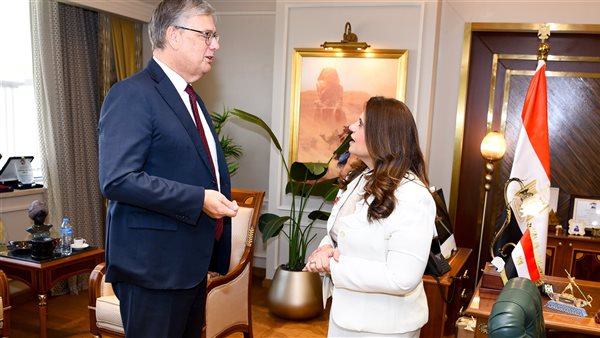 وزيرة الهجرة تستقبل سفير هولندا في مصر لبحث التعاون (صور)