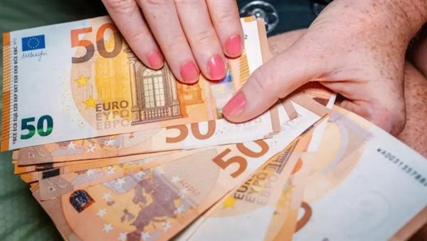 سعر صرف اليورو أمام الجنيه المصري في تعاملات اليوم الأحد 23-6-2024 بالبنوك